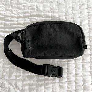 NWT Black Lululemon Mini Belt Bag